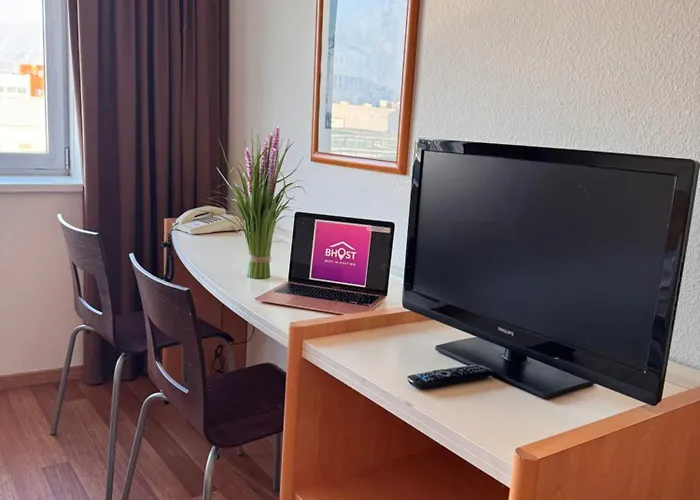 Best In Hosting - Self Check In Hotell